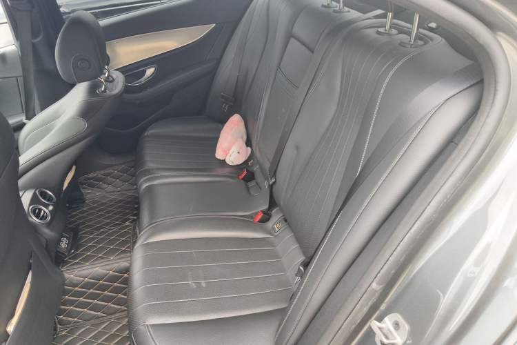 Used Mercedes-Benz E-Class 2020 E 260 Sport Edition 4MATIC Left Rear Seat