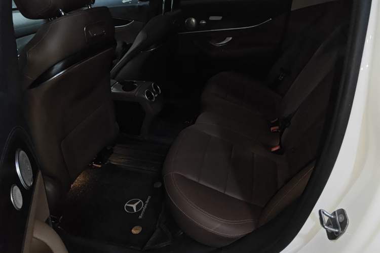 Used Mercedes-Benz E-Class 2020 Restyled E 300 L Sporty and Stylish Edition Left Rear Seat