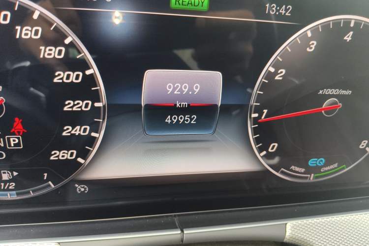 Used Mercedes-Benz E-Class 2020 E 260 Sport Edition 4MATIC Odometer Close Up