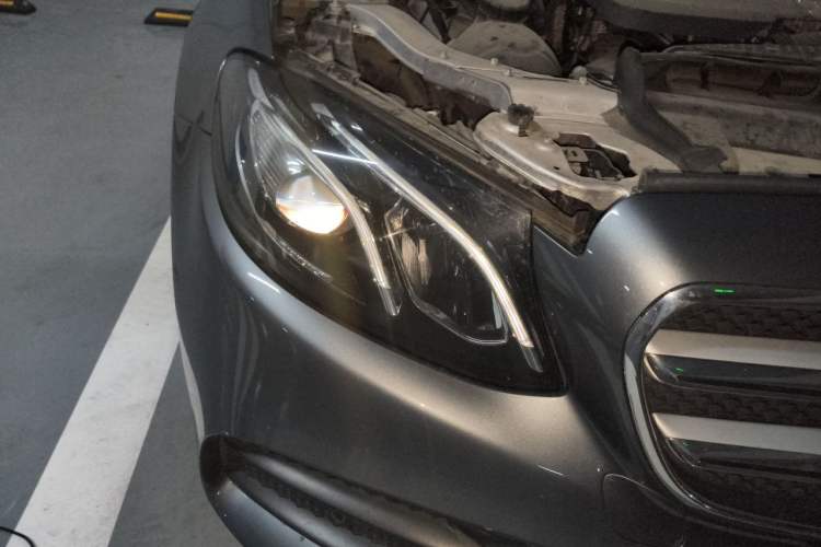 Used Mercedes-Benz E-Class 2020 E 300 L Sport Luxury Edition Right Front Headlight