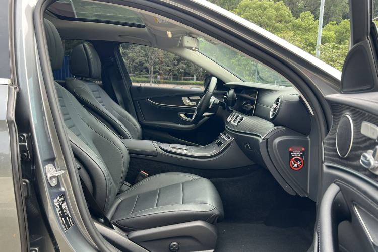 Used Mercedes-Benz E-Class 2020 Restyled E 300 L Sporty and Stylish Edition Right Front Seat