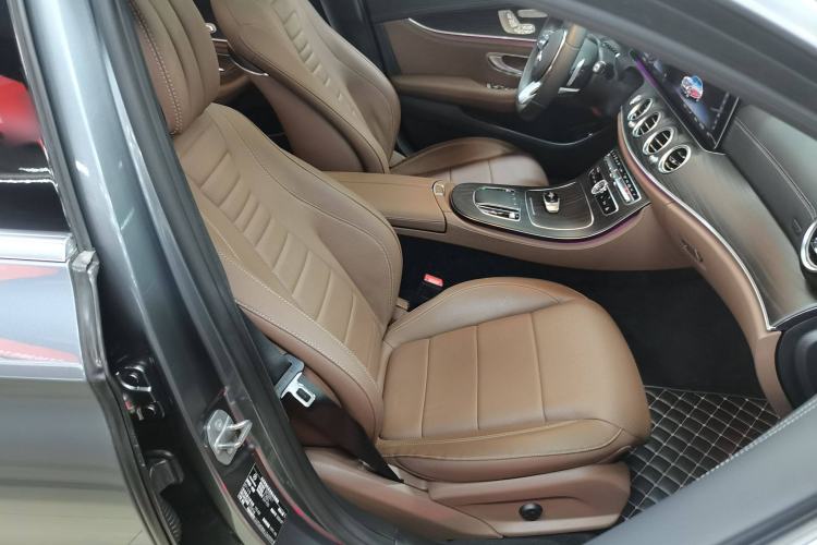 Used Mercedes-Benz E-Class 2020 Restyled E 300 L Sport Exclusive Edition Right Front Seat