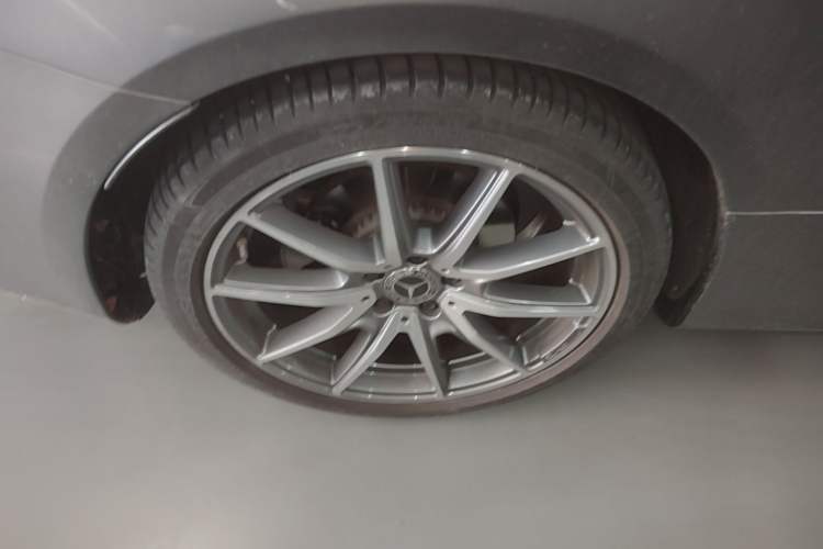 Used Mercedes-Benz E-Class 2020 E 260 Coupe Right Rear Wheel Hub