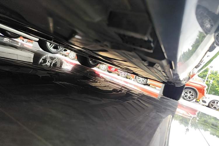 Used Mercedes-Benz E-Class 2020 Facelift E 260 Sport Edition Right Side Sill