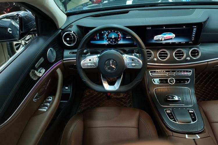 Used Mercedes-Benz E-Class 2020 Restyled E 300 L Sport Exclusive Edition Steering Wheel