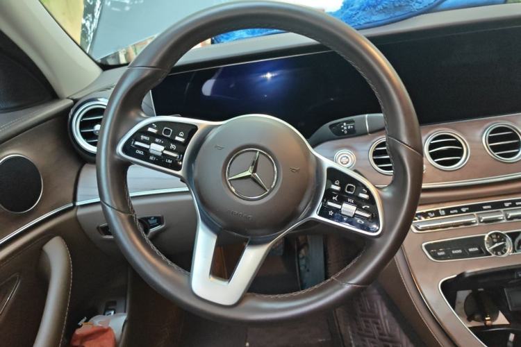 Used Mercedes-Benz E-Class 2020 Facelift E 300 L Stylish Edition Steering Wheel