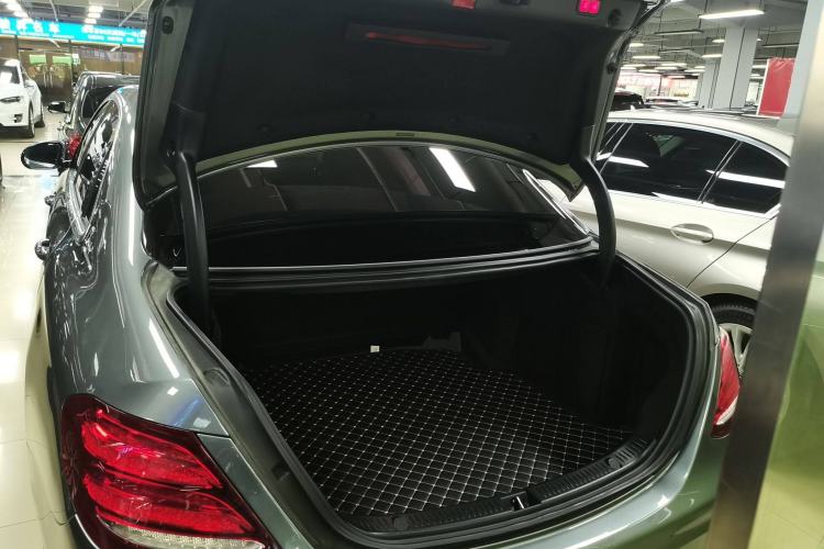 Used Mercedes-Benz E-Class 2020 Restyled E 300 L Sport Exclusive Edition Trunk