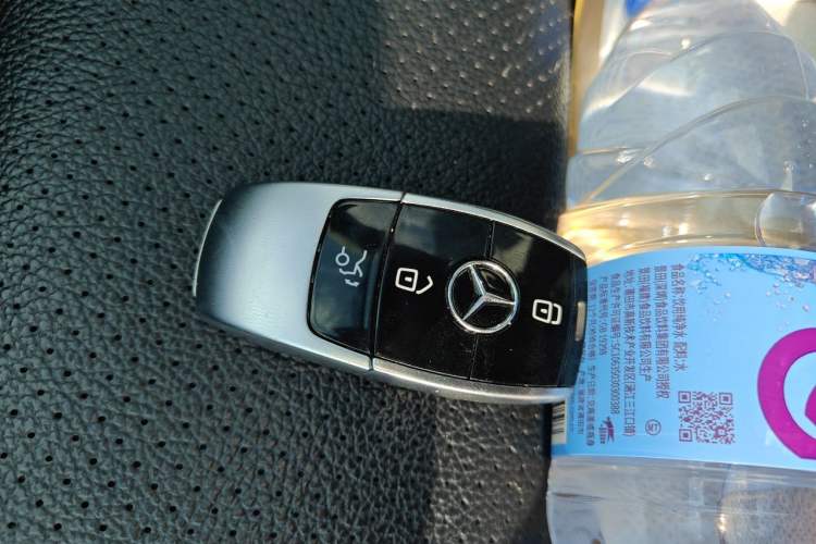 Used Mercedes-Benz E-Class 2020 Facelift E 260 L Sport Edition Vehicle Key