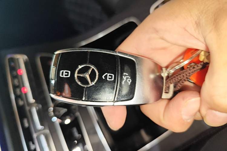 Used Mercedes-Benz E-Class 2020 Facelift E 260 Sport Edition Vehicle Key