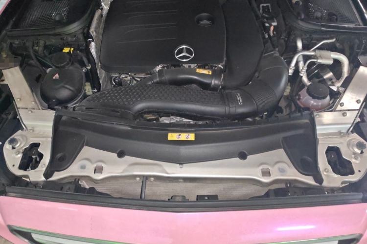 Used Mercedes-Benz E-Class 2020 E 260 Coupe Engine Bay