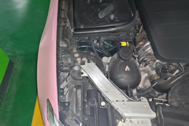 Used Mercedes-Benz E-Class 2020 E 260 Coupe Engine Bay Right