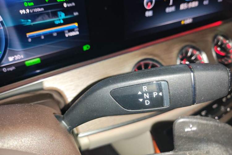 Used Mercedes-Benz E-Class 2020 E 260 Coupe Gear Lever