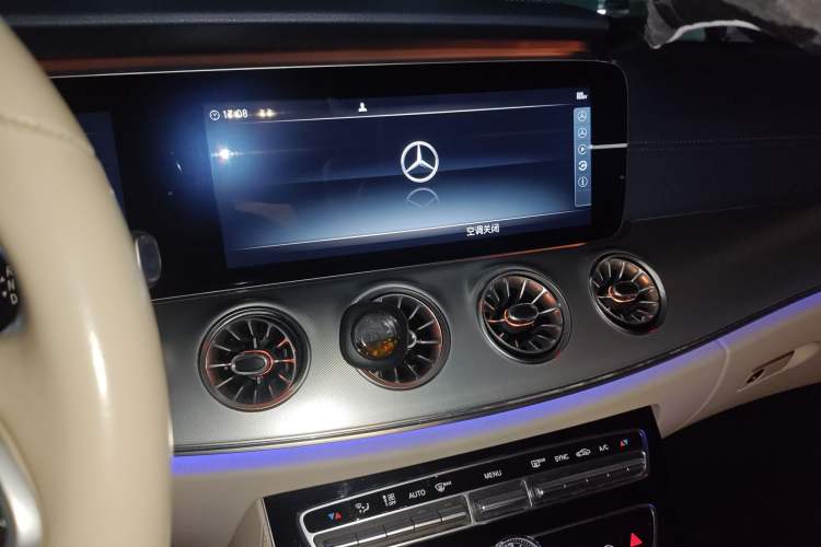 Used Mercedes-Benz E-Class 2020 E 260 Coupe Audio And AC Panel