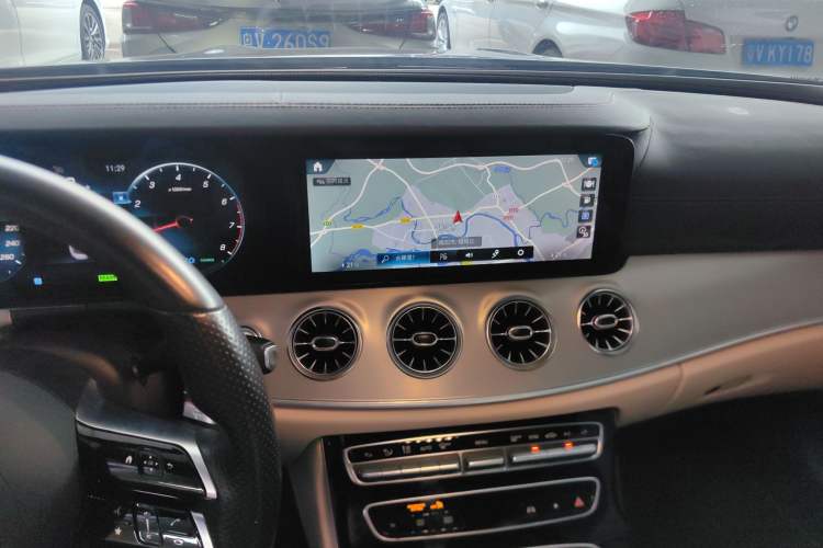 Used Mercedes-Benz E-Class 2020 E 260 Coupe Audio And AC Panel