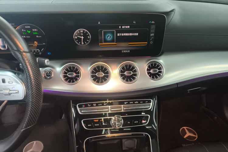 Used Mercedes-Benz E-Class 2020 E 260 Coupe Audio And AC Panel