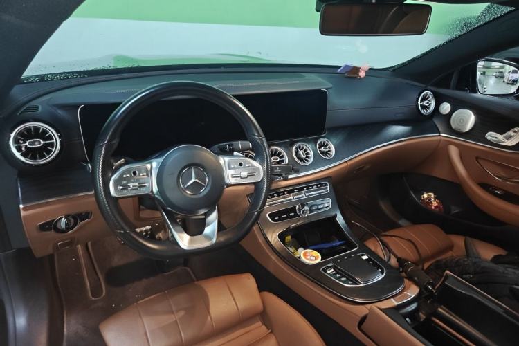 Used Mercedes-Benz E-Class 2020 E 260 Coupe Center Console