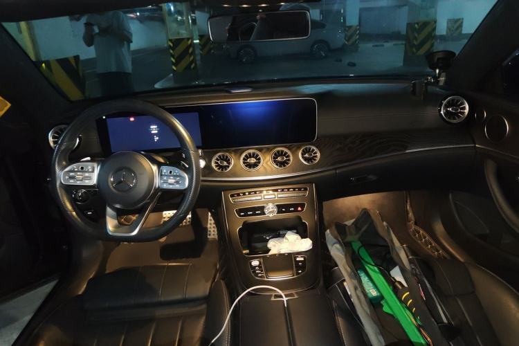 Used Mercedes-Benz E-Class 2020 E 260 Coupe Center Console