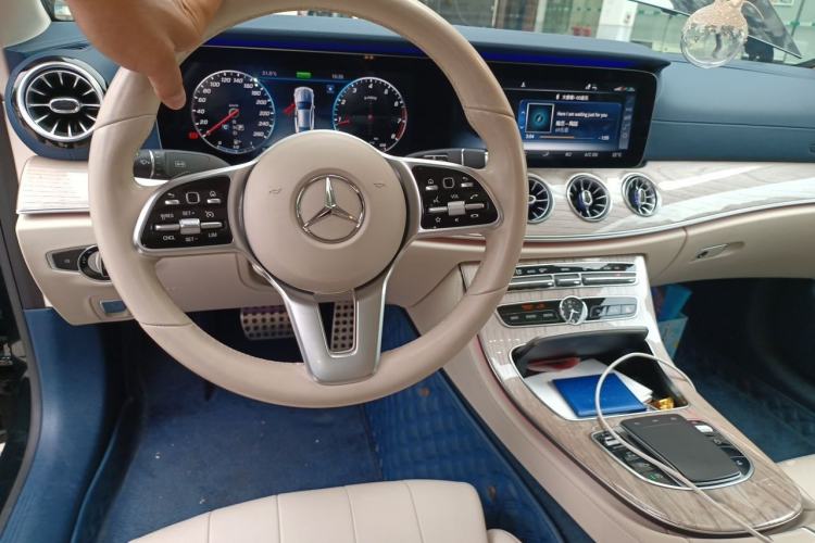 Used Mercedes-Benz E-Class 2020 E 260 Coupe Center Console