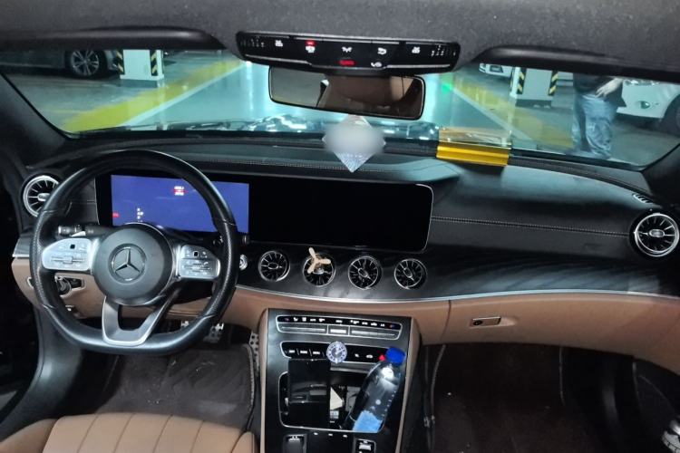 Used Mercedes-Benz E-Class 2020 E 260 Coupe Center Console