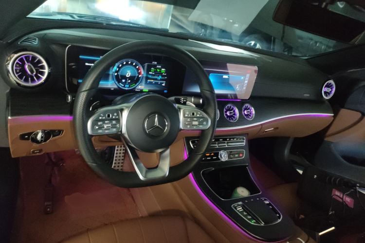 Used Mercedes-Benz E-Class 2020 E 260 Coupe Center Console