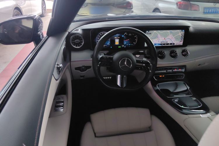 Used Mercedes-Benz E-Class 2020 E 260 Coupe Center Console