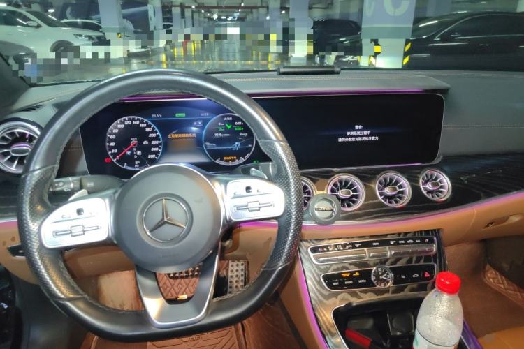 Used Mercedes-Benz E-Class 2020 E 260 Coupe Center Console