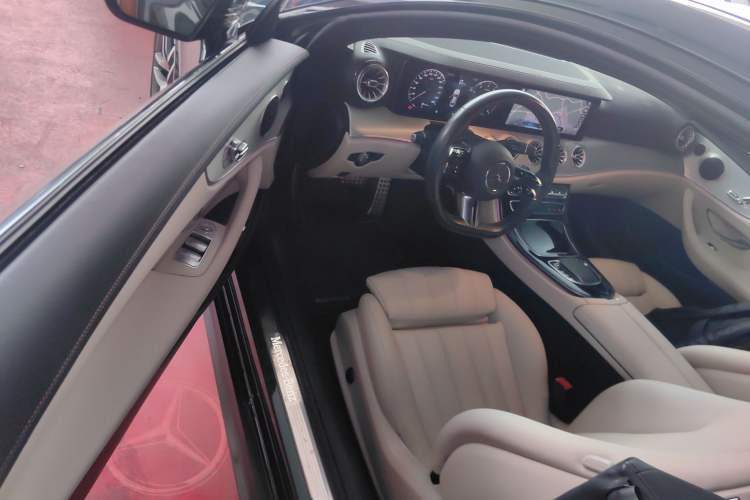 Used Mercedes-Benz E-Class 2020 E 260 Coupe Driver Seat