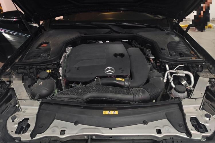 Used Mercedes-Benz E-Class 2020 E 260 Coupe Engine Bay