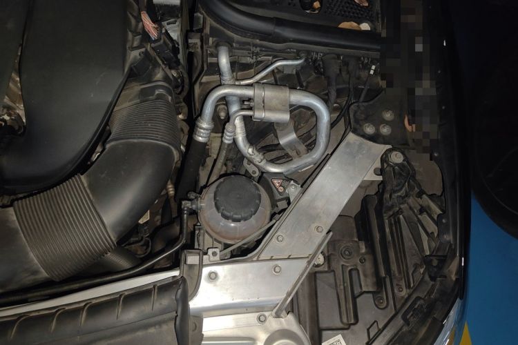 Used Mercedes-Benz E-Class 2020 E 260 Coupe Engine Bay Left