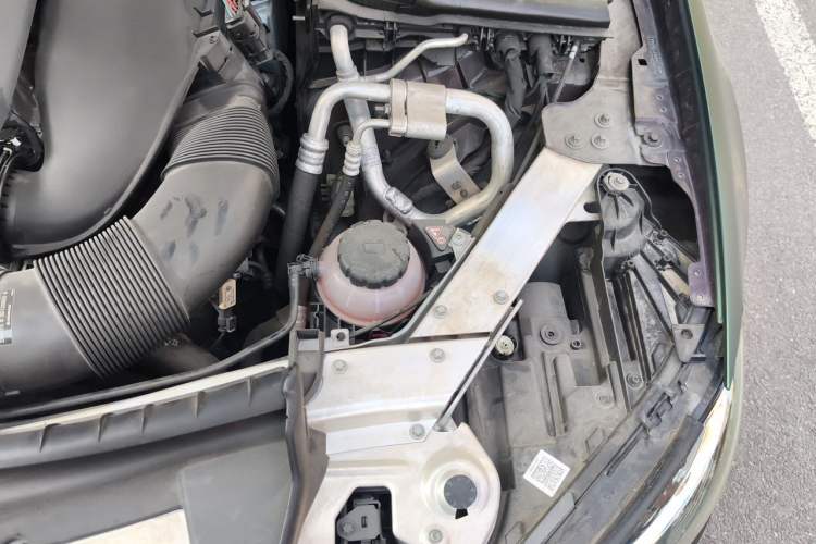 Used Mercedes-Benz E-Class 2020 E 260 Coupe Engine Bay Left