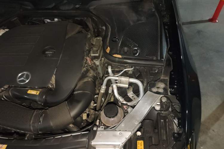 Used Mercedes-Benz E-Class 2020 E 260 Coupe Engine Bay Left