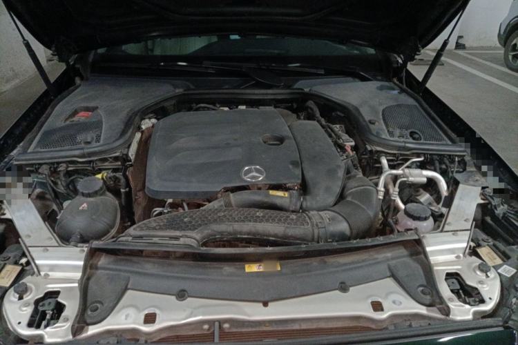 Used Mercedes-Benz E-Class 2020 E 260 Coupe Engine Bay