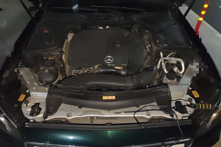 Used Mercedes-Benz E-Class 2020 E 260 Coupe Engine Bay