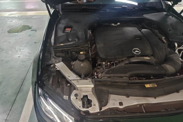 Used Mercedes-Benz E-Class 2020 E 260 Coupe Engine Bay Right
