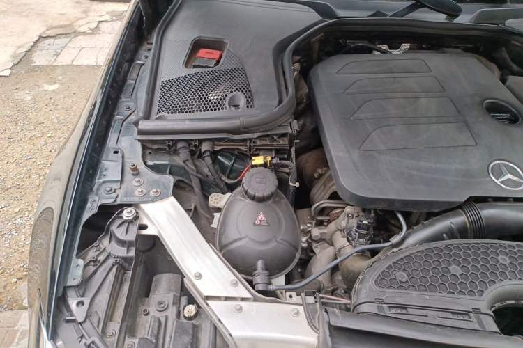 Used Mercedes-Benz E-Class 2020 E 260 Coupe Engine Bay Right