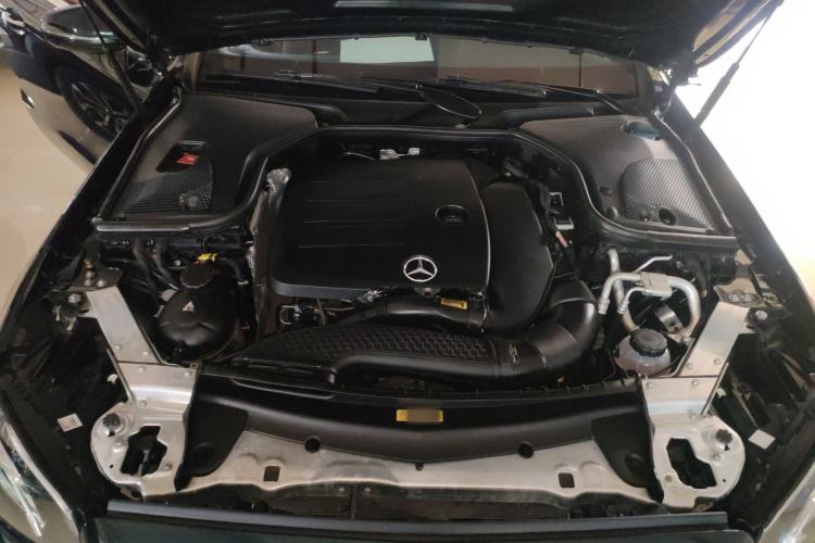 Used Mercedes-Benz E-Class 2020 E 260 Coupe Engine Bay