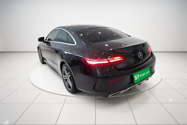 Used Mercedes-Benz E-Class 2020 E 260 Coupe Exterior 2