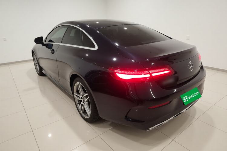 Used Mercedes-Benz E-Class 2020 E 260 Coupe Exterior 2