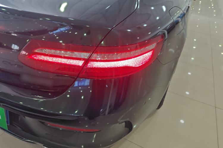 Used Mercedes-Benz E-Class 2020 E 260 Coupe Exterior 3