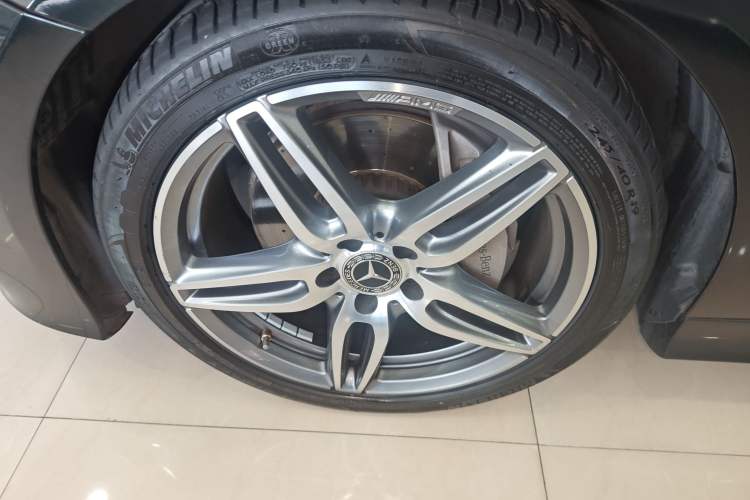 Used Mercedes-Benz E-Class 2020 E 260 Coupe Exterior 4