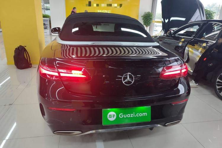 Used Mercedes-Benz E-Class 2020 E 260 Convertible Coupe Exterior 4