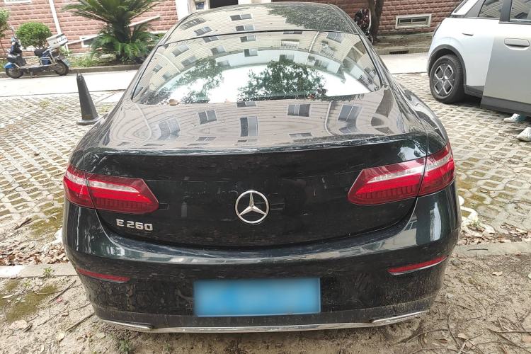 Used Mercedes-Benz E-Class 2020 E 260 Coupe Exterior 4
