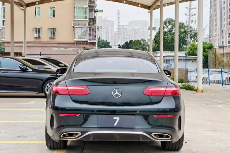 Used Mercedes-Benz E-Class 2020 E 260 Coupe Exterior 4