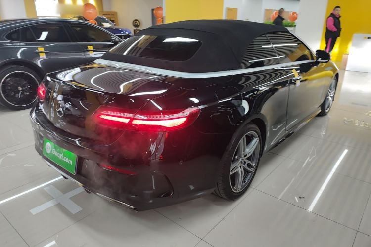 Used Mercedes-Benz E-Class 2020 E 260 Convertible Coupe Exterior 5