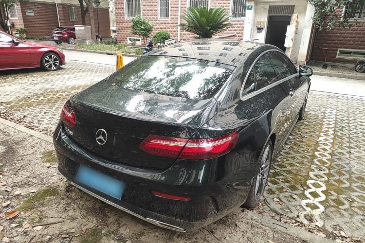 Used Mercedes-Benz E-Class 2020 E 260 Coupe Exterior 5