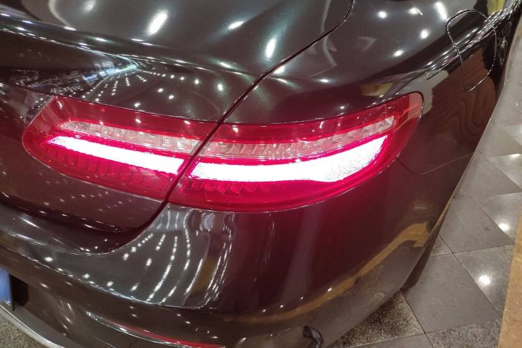 Used Mercedes-Benz E-Class 2020 E 300 Coupe Exterior 6