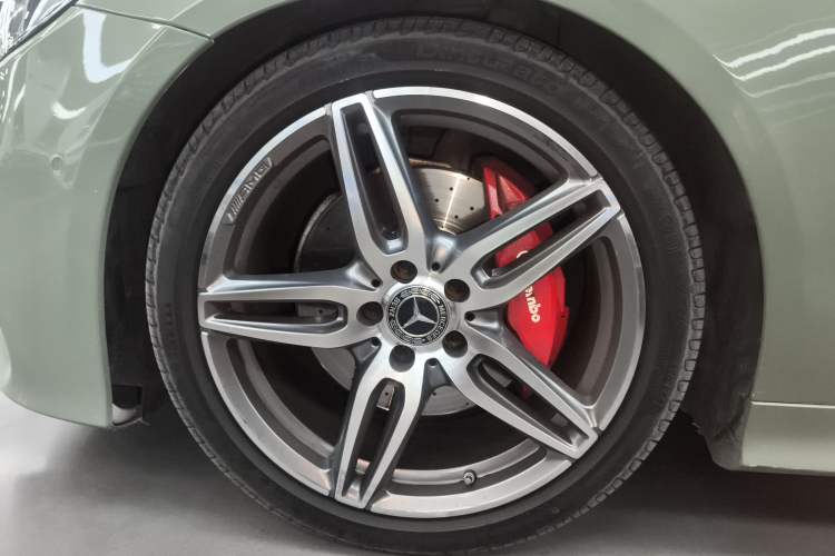 Used Mercedes-Benz E-Class 2020 E 260 Coupe Exterior 7
