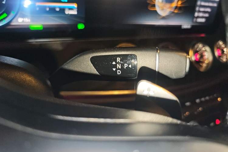 Used Mercedes-Benz E-Class 2020 E 260 Coupe Gear Lever