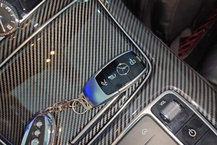 Used Mercedes-Benz E-Class 2020 E 260 Coupe Interior 1