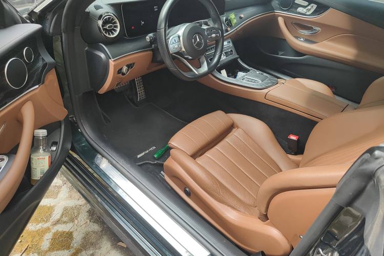 Used Mercedes-Benz E-Class 2020 E 260 Coupe Interior 3